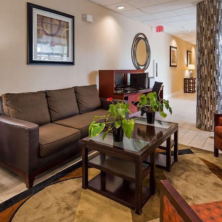 Best Western Airport Inn & Suites Cleveland Brook Park Eksteriør bilde