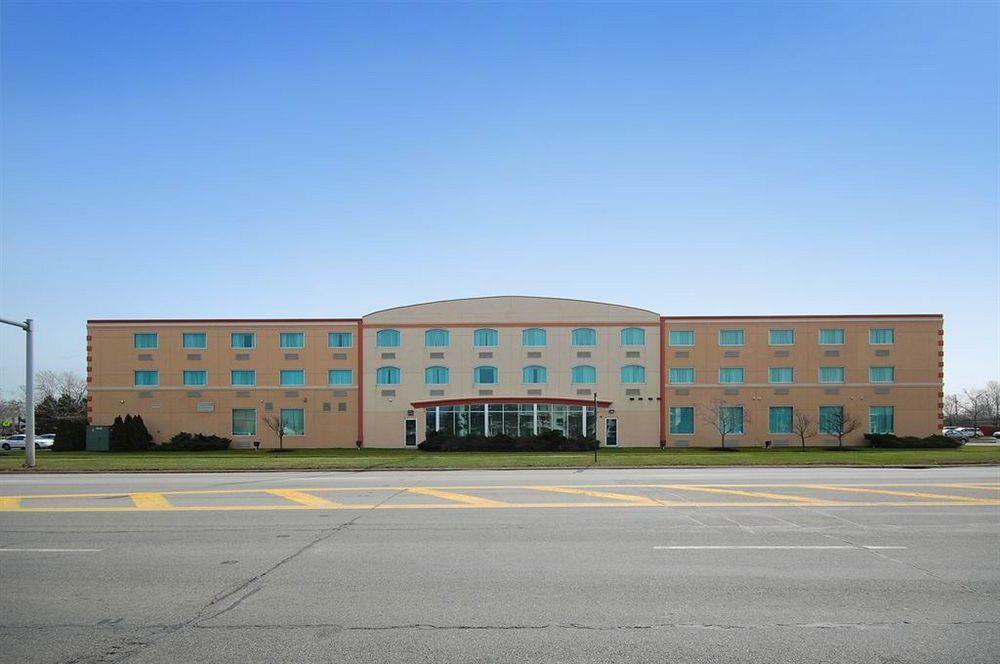 Best Western Airport Inn & Suites Cleveland Brook Park Eksteriør bilde