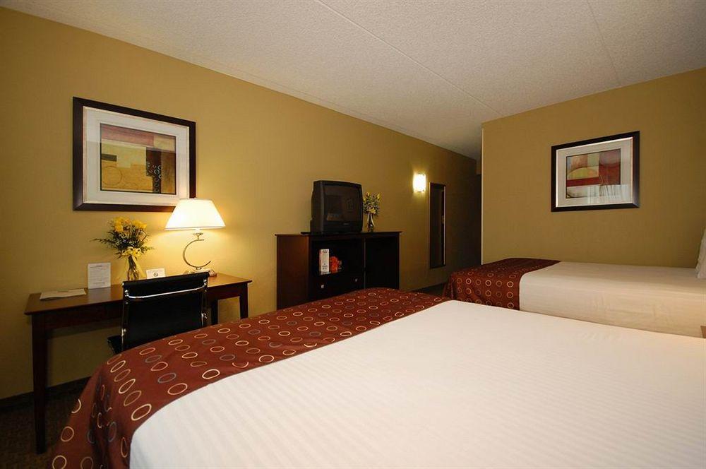 Best Western Airport Inn & Suites Cleveland Brook Park Rom bilde