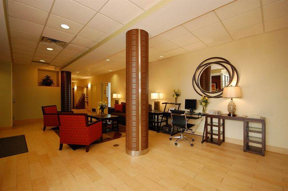 Best Western Airport Inn & Suites Cleveland Brook Park Eksteriør bilde