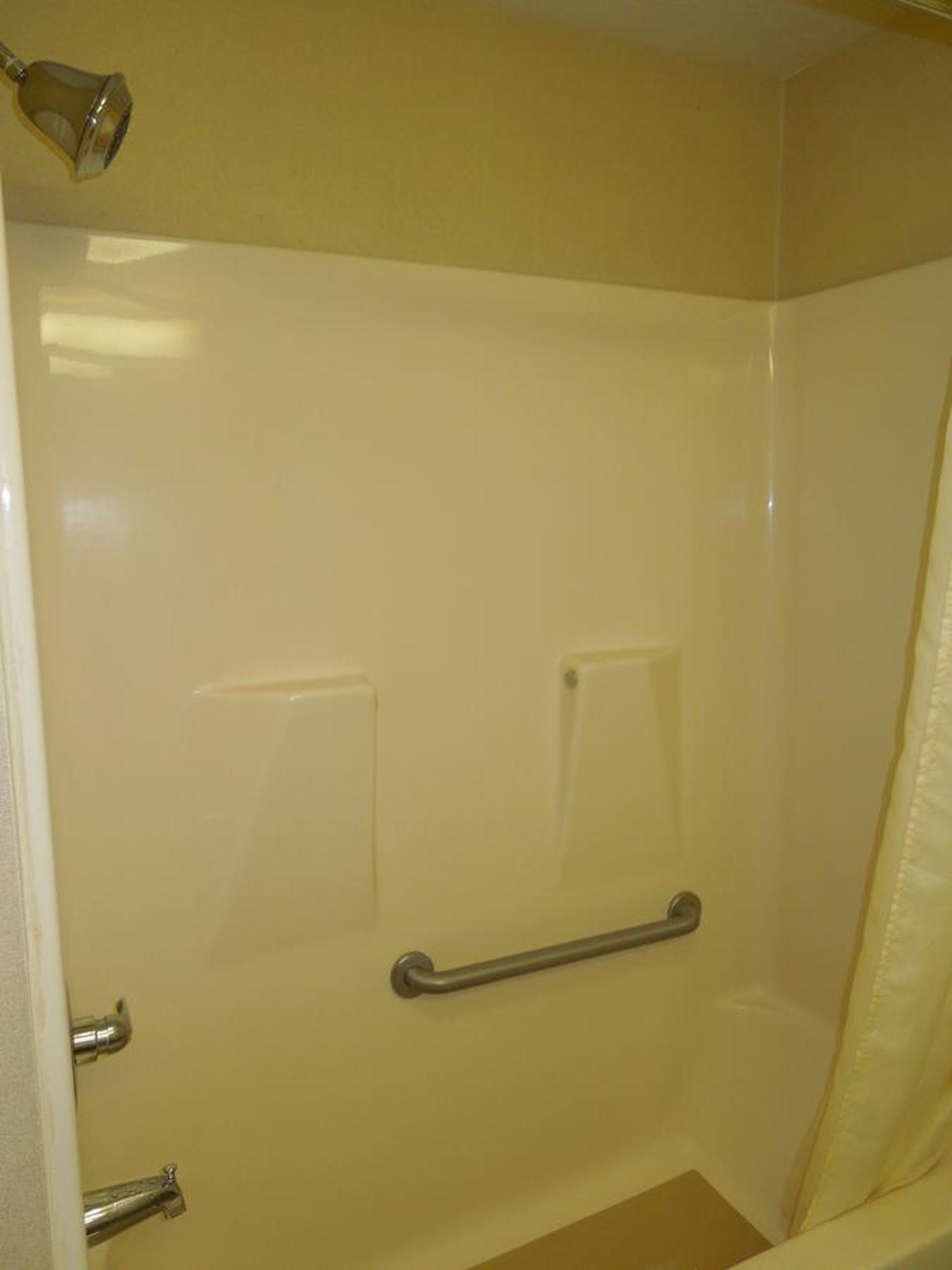 Best Western Airport Inn & Suites Cleveland Brook Park Rom bilde