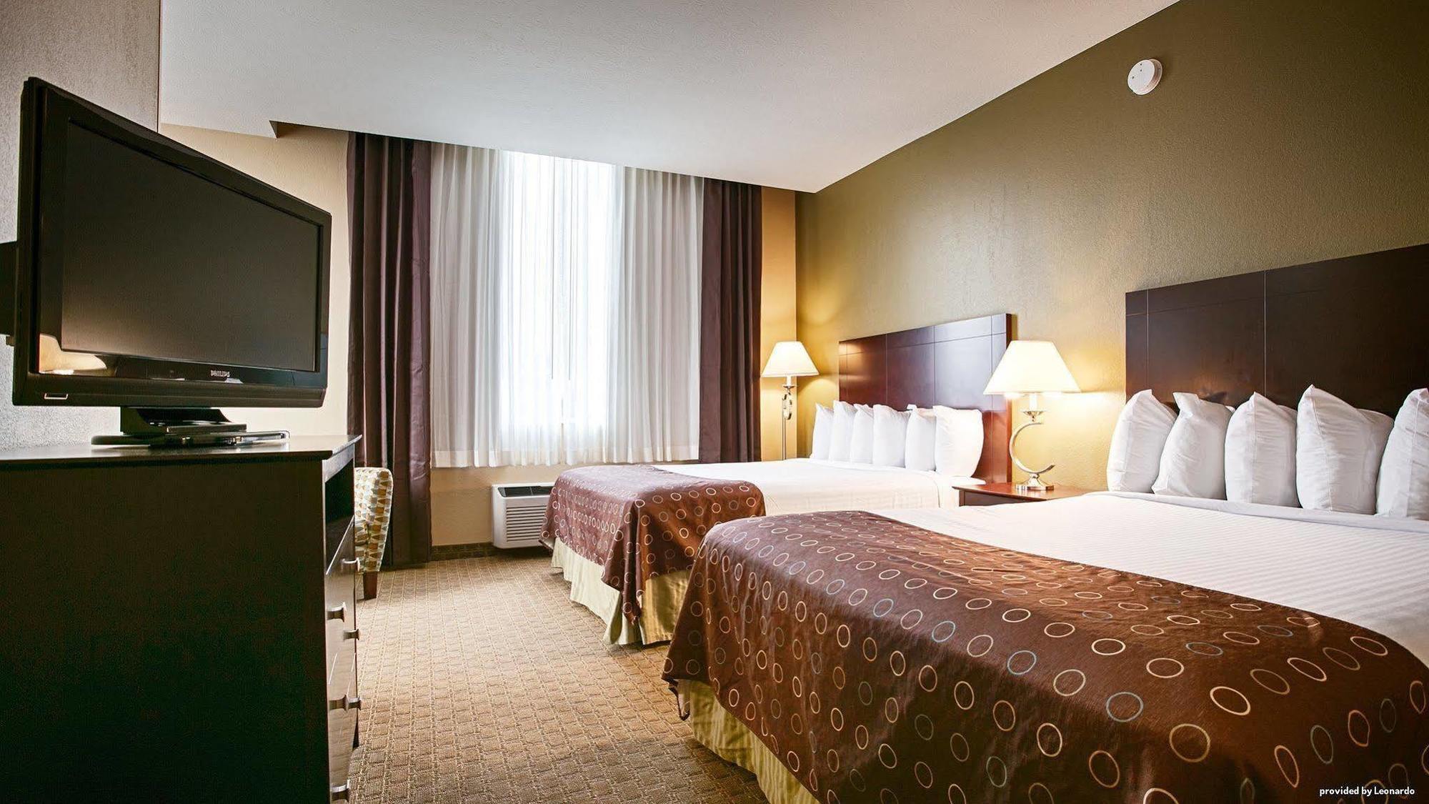 Best Western Airport Inn & Suites Cleveland Brook Park Eksteriør bilde