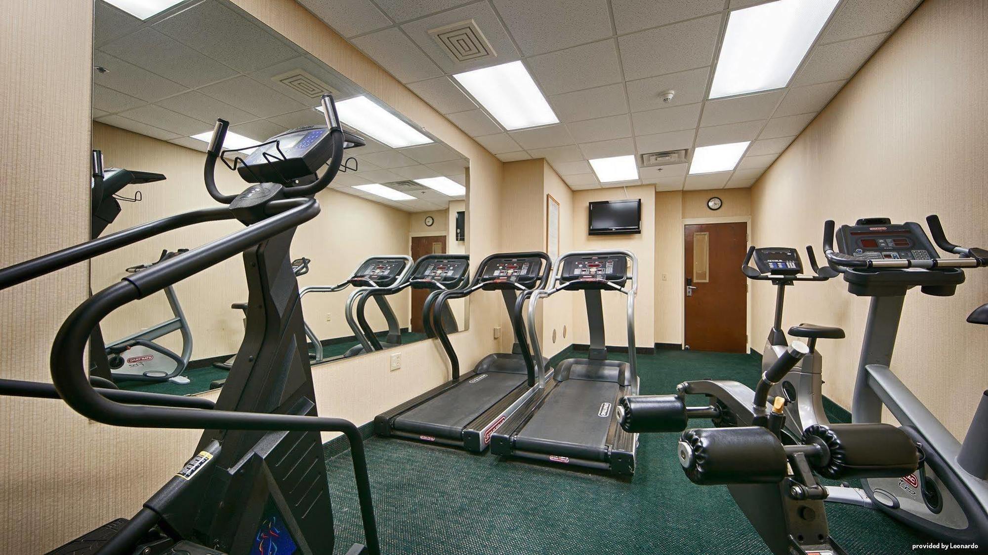 Best Western Airport Inn & Suites Cleveland Brook Park Eksteriør bilde