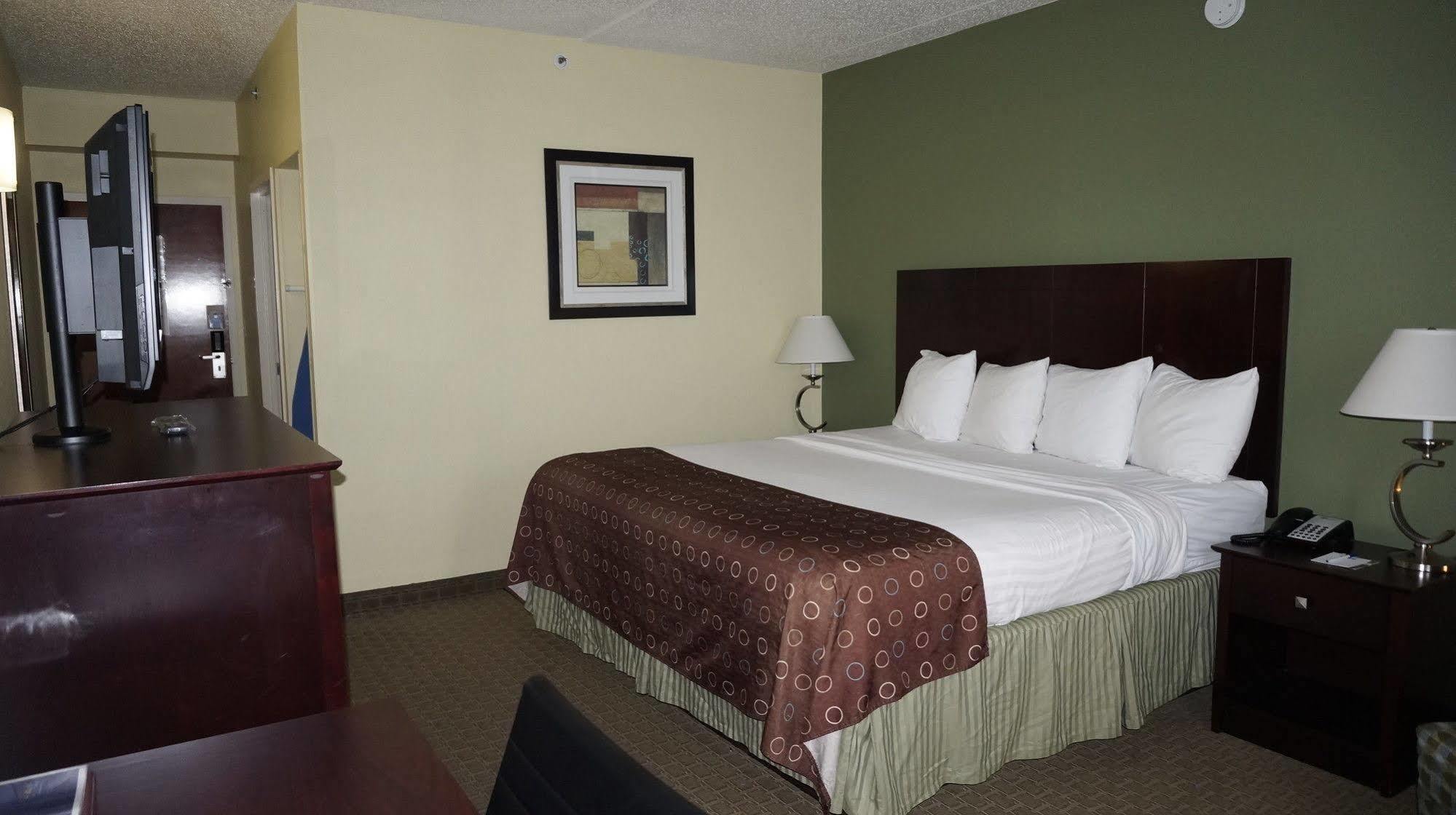 Best Western Airport Inn & Suites Cleveland Brook Park Eksteriør bilde