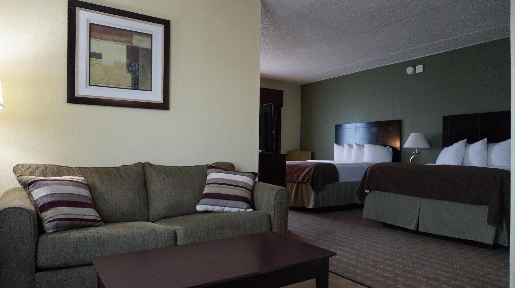 Best Western Airport Inn & Suites Cleveland Brook Park Eksteriør bilde
