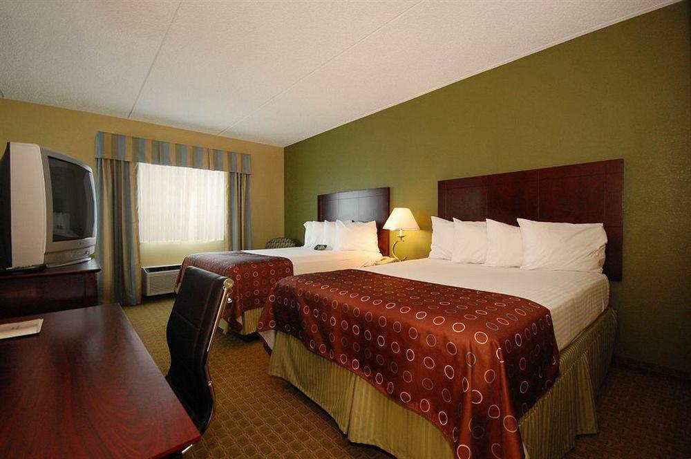 Best Western Airport Inn & Suites Cleveland Brook Park Eksteriør bilde