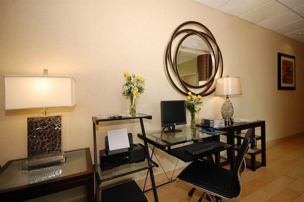 Best Western Airport Inn & Suites Cleveland Brook Park Eksteriør bilde